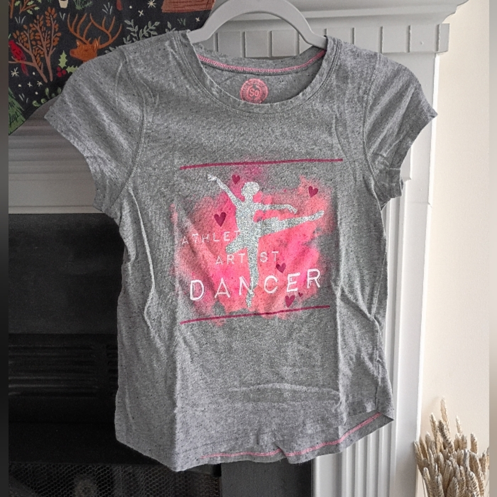 SO 10 Short Sleeve Dancer Graphic Tee